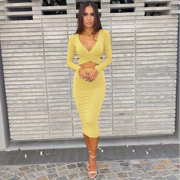 Abito cut-out in maglia top incrociato e gonna longuette