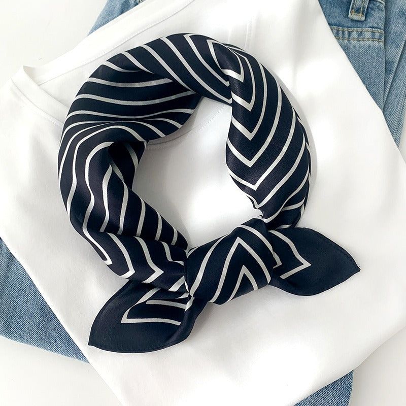 Foulard quadrato in seta di gelso