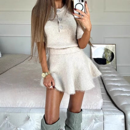 Completo in lana maglia e gonna