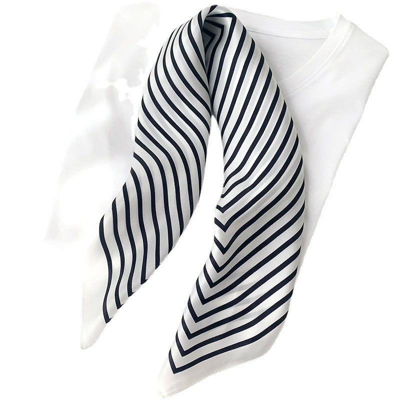 Foulard quadrato in seta di gelso