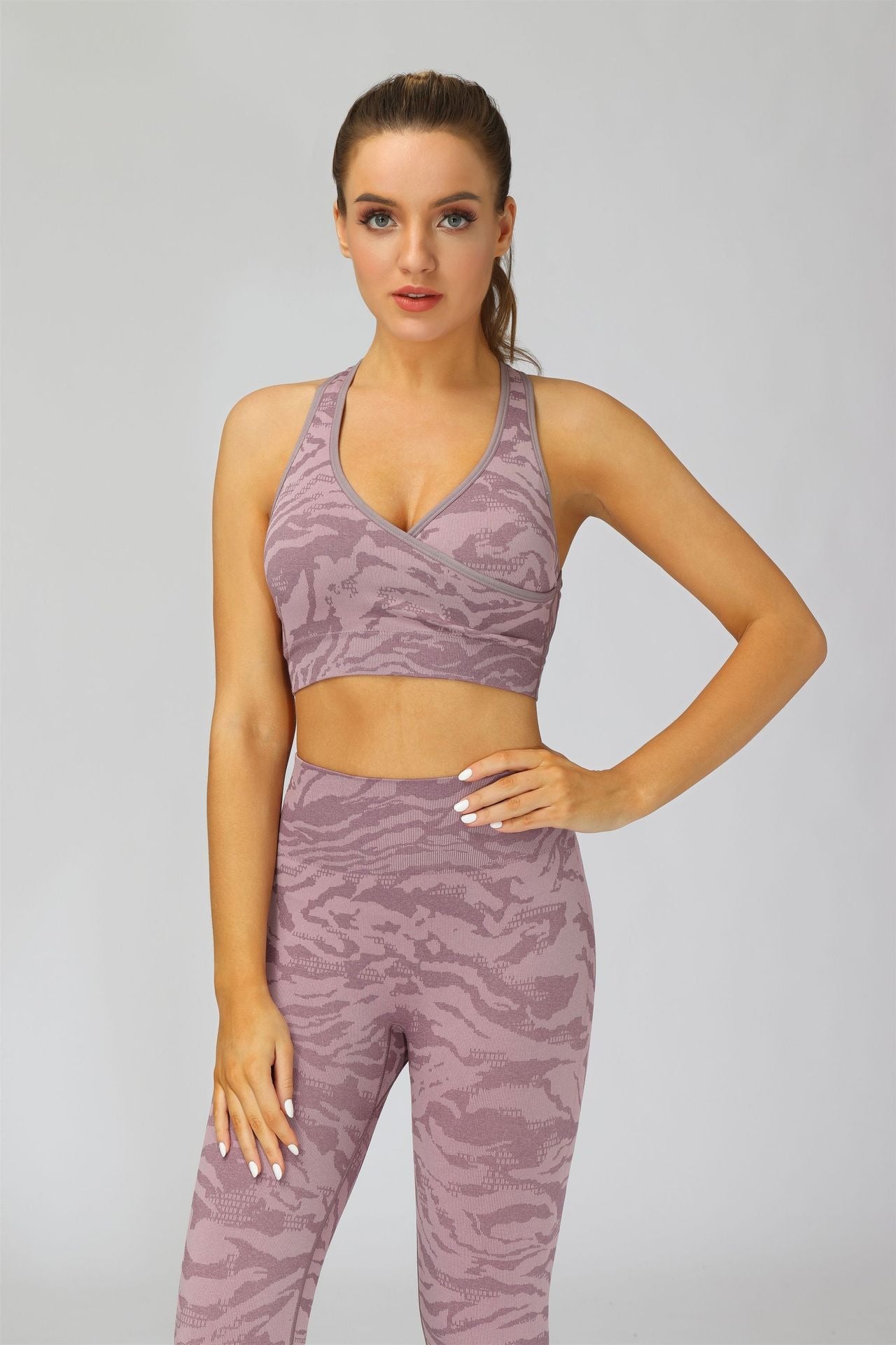 Fitness completo top e leggins camouflage