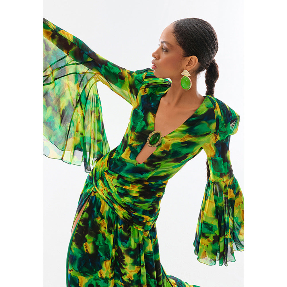 Abito lungo chiffon a fantasia con manica ampia