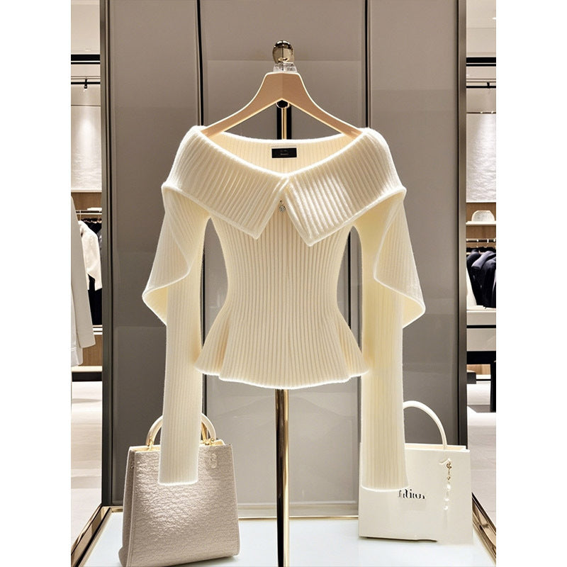 Maglione sfiancato collo a barchetta