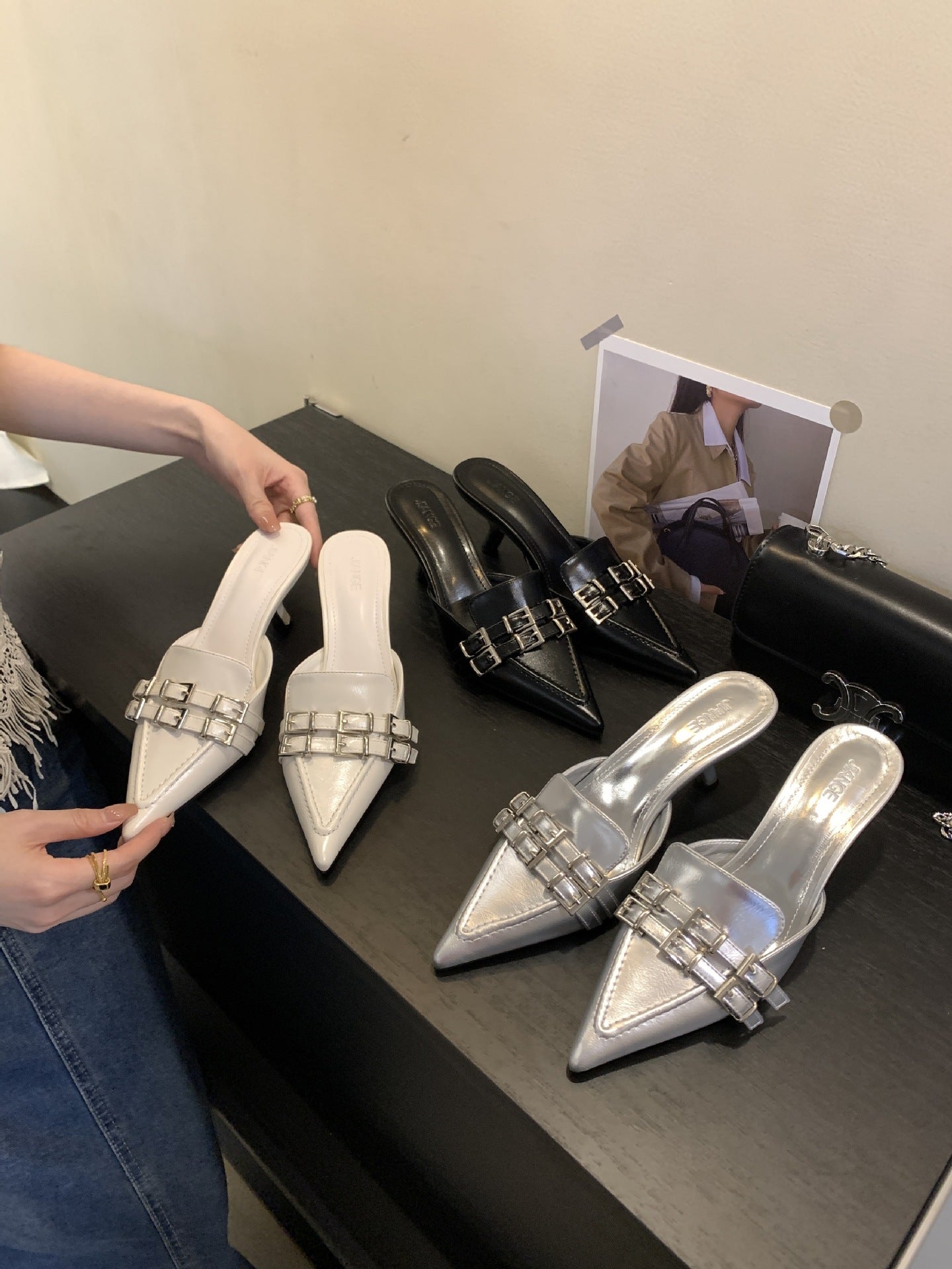 Sabot a punta tacco basso