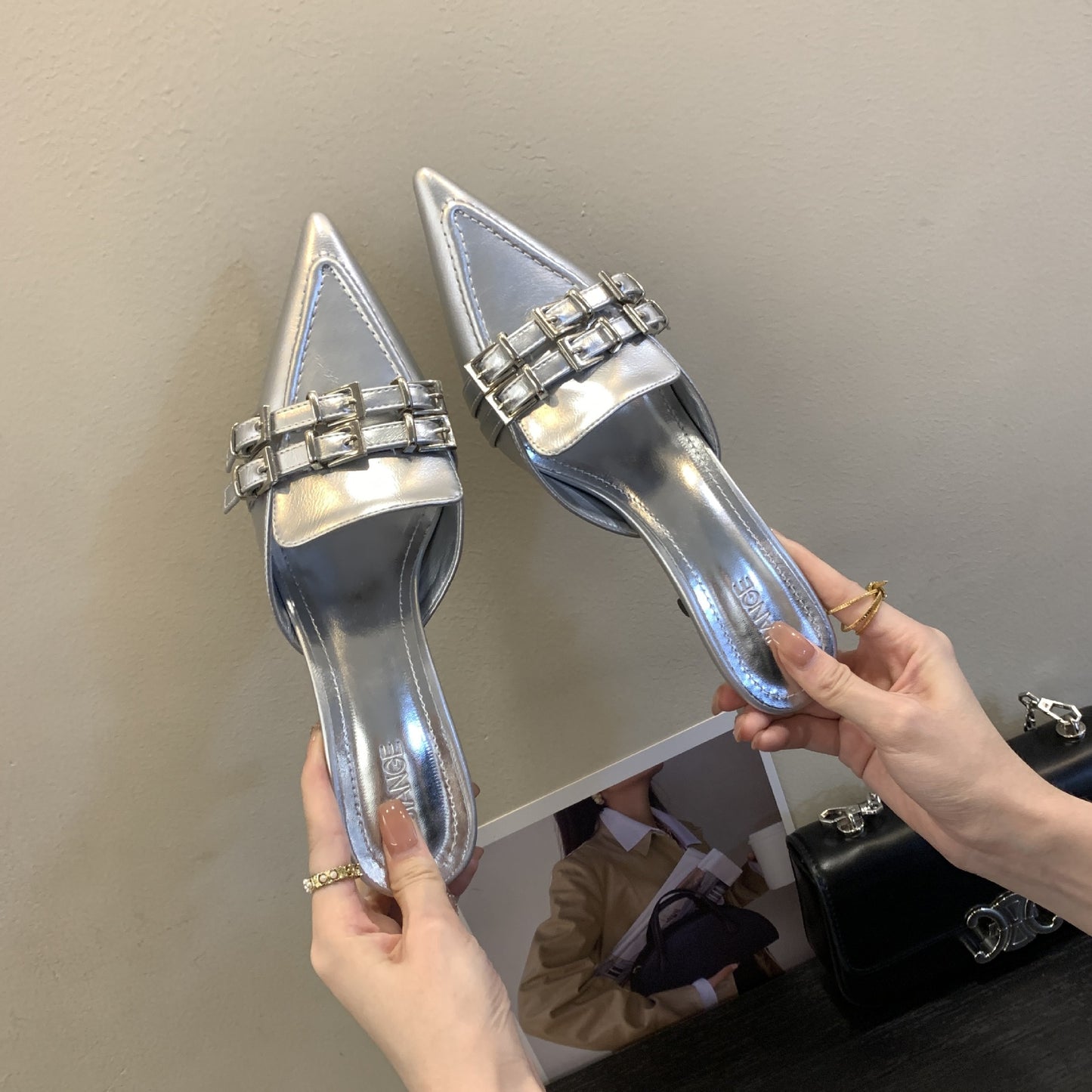 Sabot a punta tacco basso