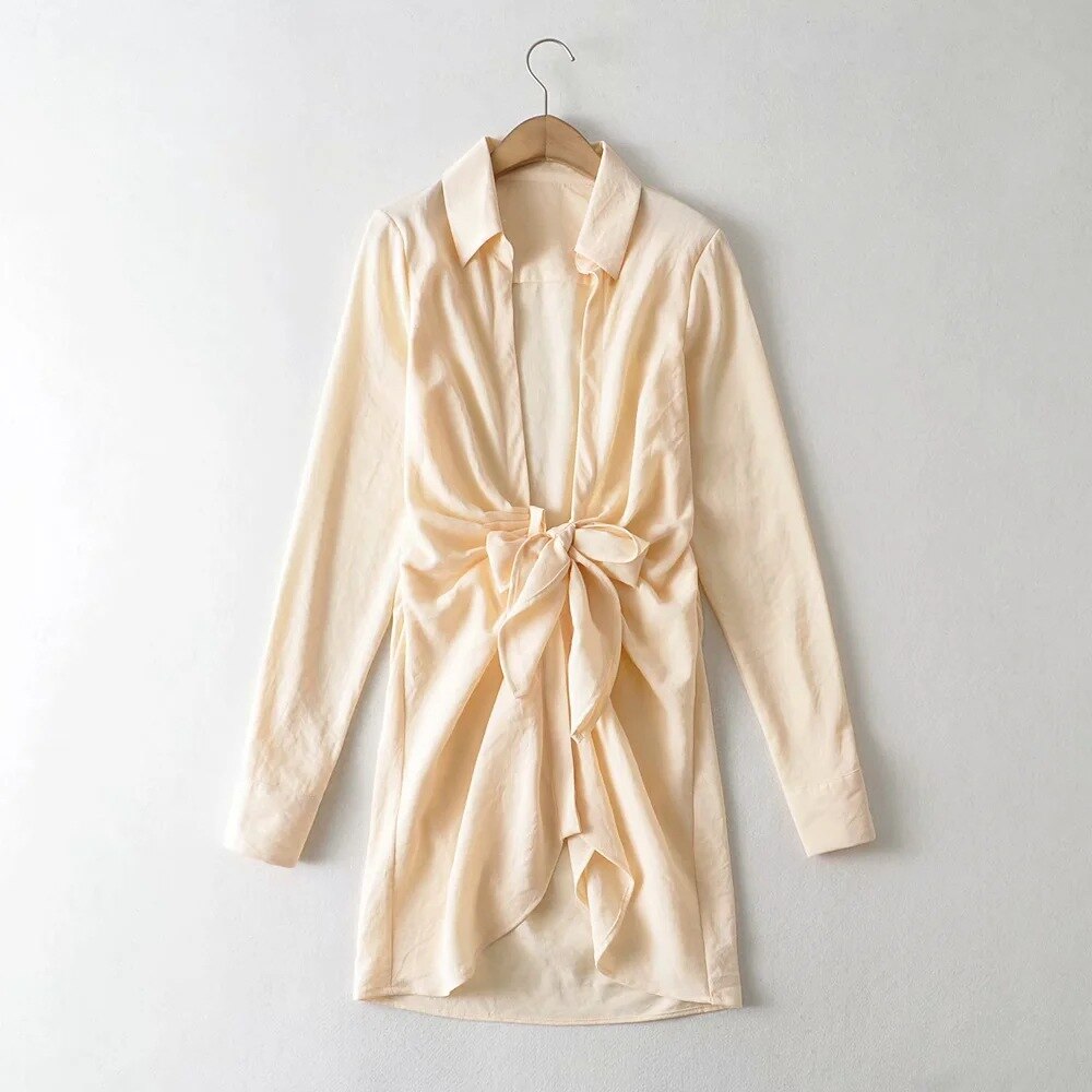 Mini abito scollatura a V nodo in vita