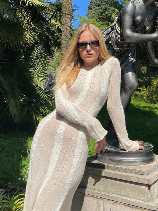 Abito lungo in maglia con trasparenze