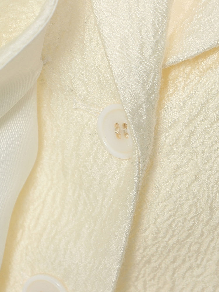 Blazer asimmetrico con cut-out