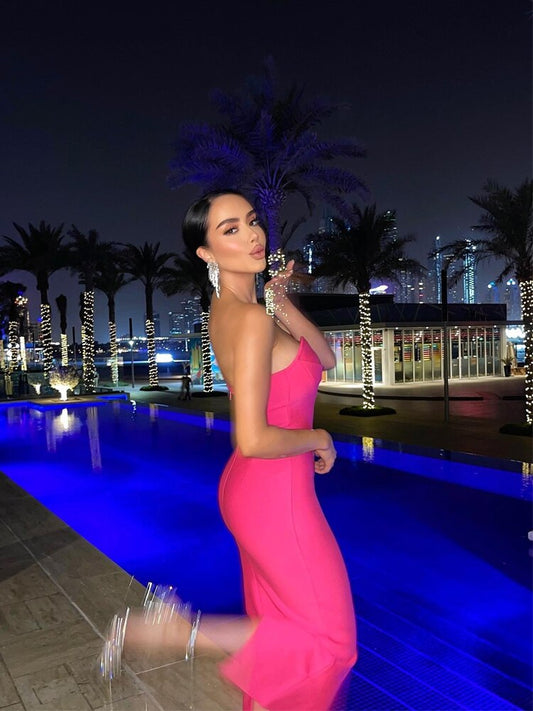 Abito longuette tessuto bandage scollato