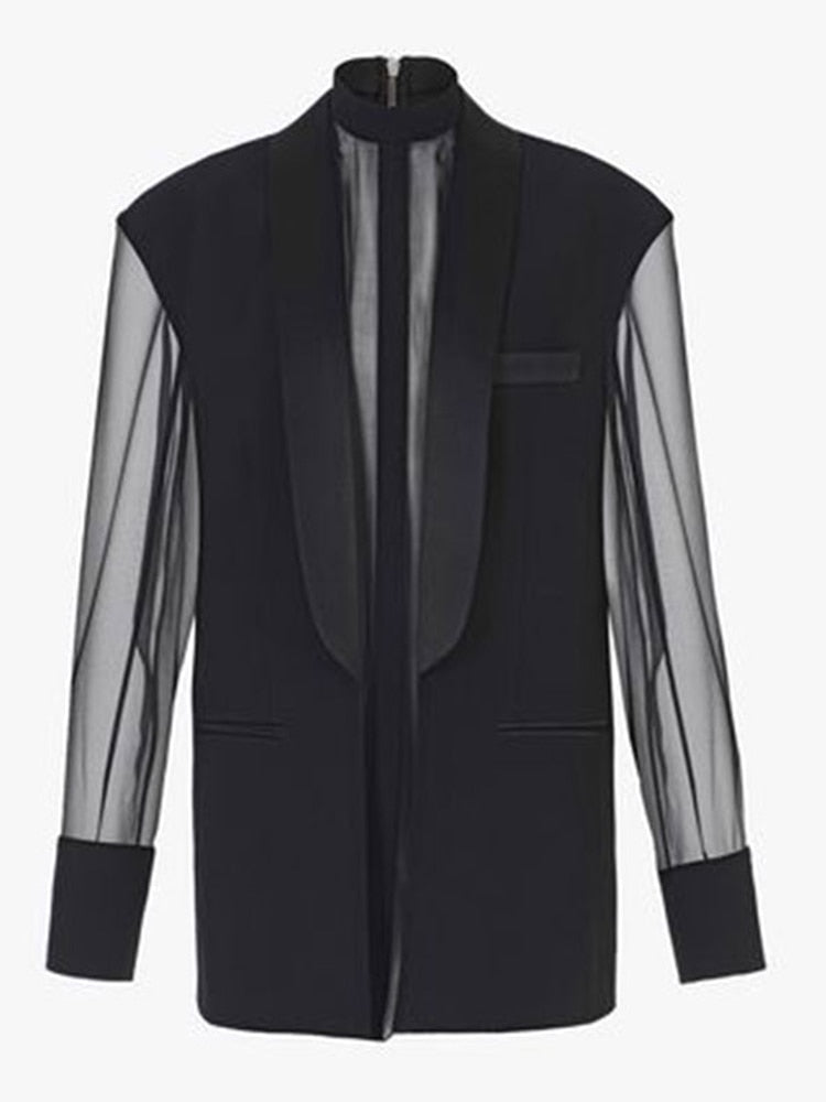 Blazer taglio maschile con maniche velate