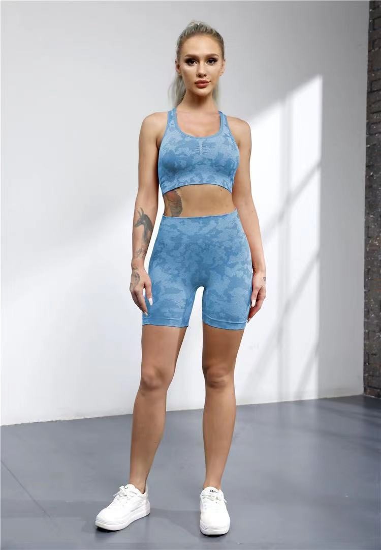 Fitness completo top e short camouflage