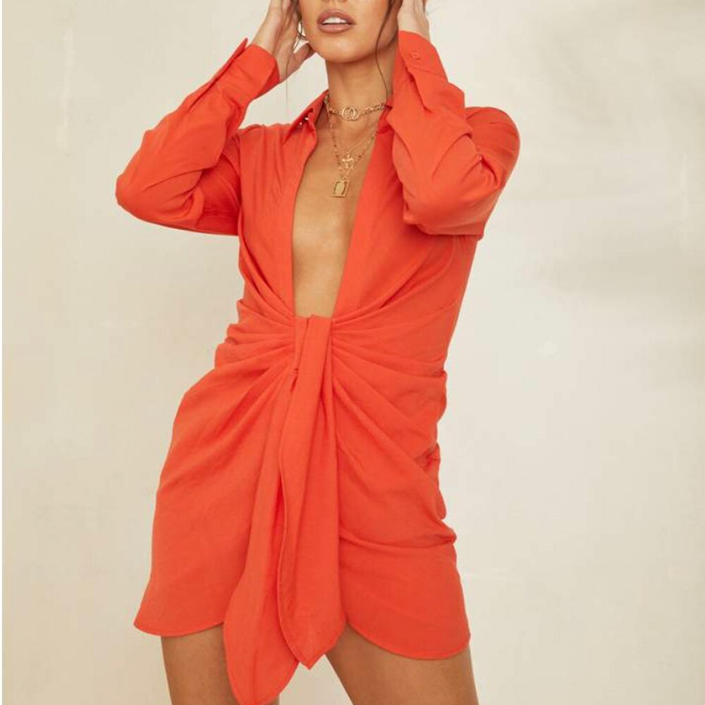 Mini abito scollatura a V nodo in vita