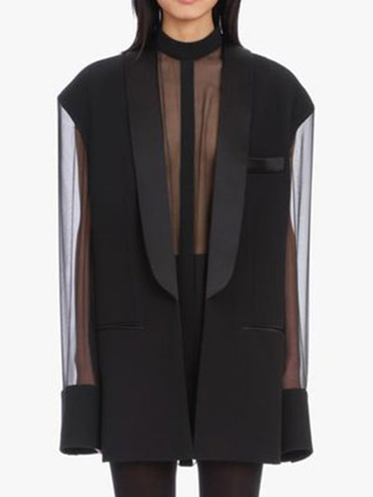 Blazer taglio maschile con maniche velate