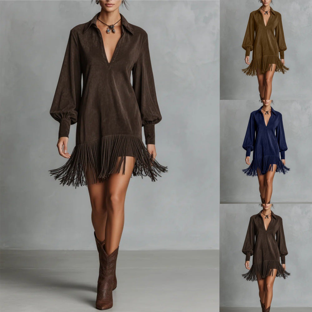 Abito svasato in suede con frange