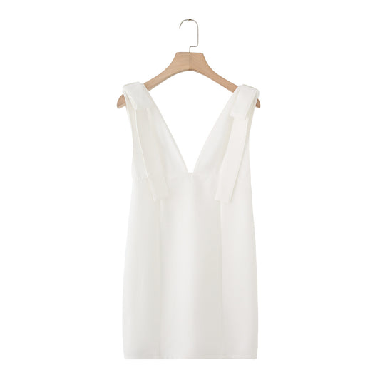 Abito corto scollo a V e fiocco