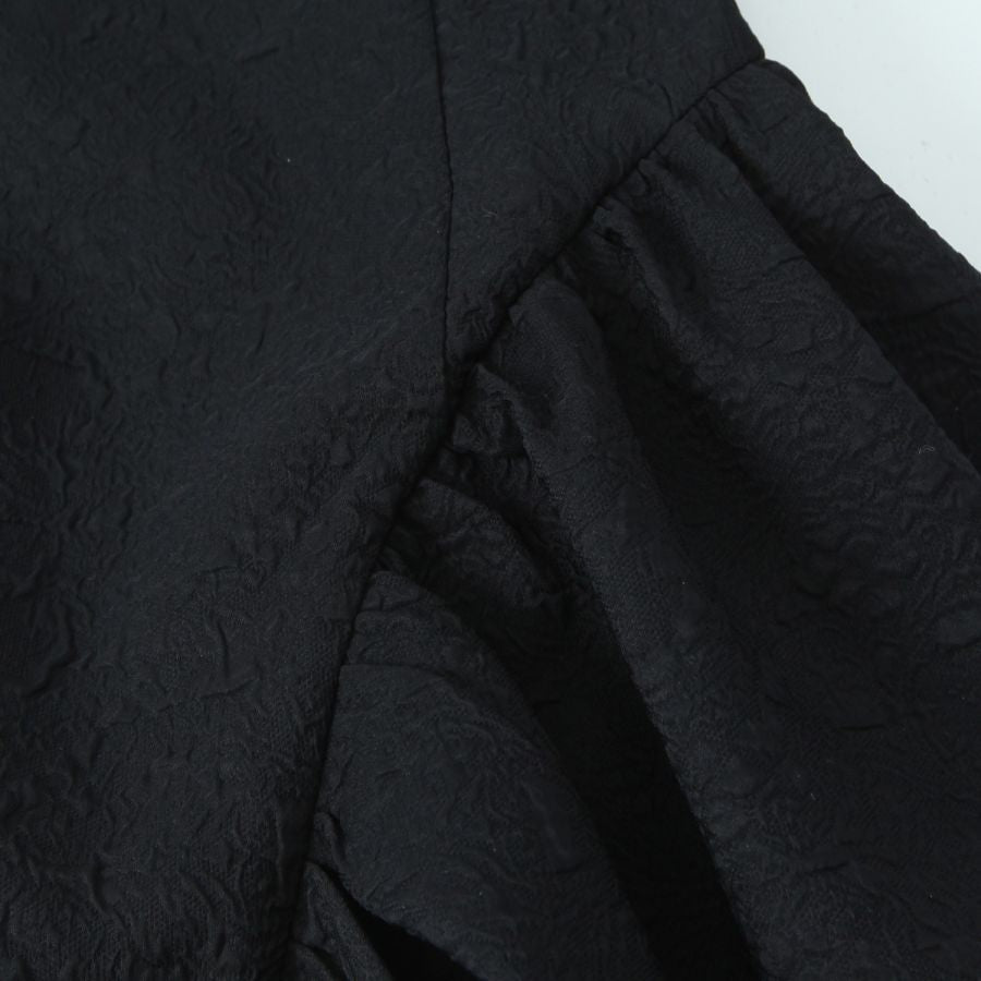 Abito corto gonna a palloncino