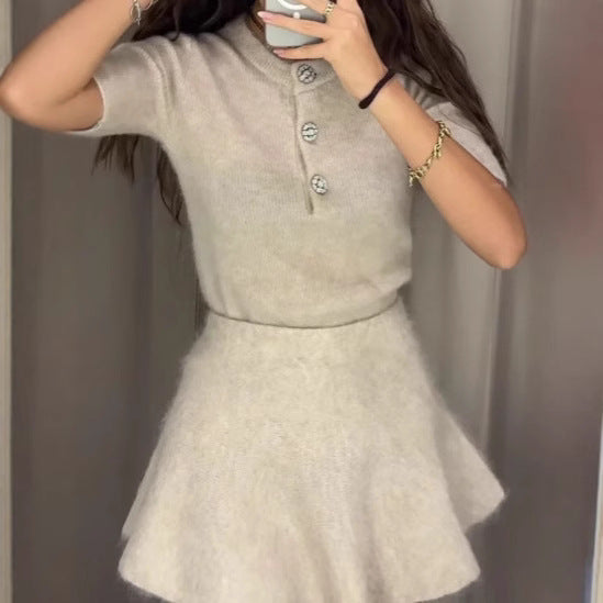 Completo in lana maglia e gonna
