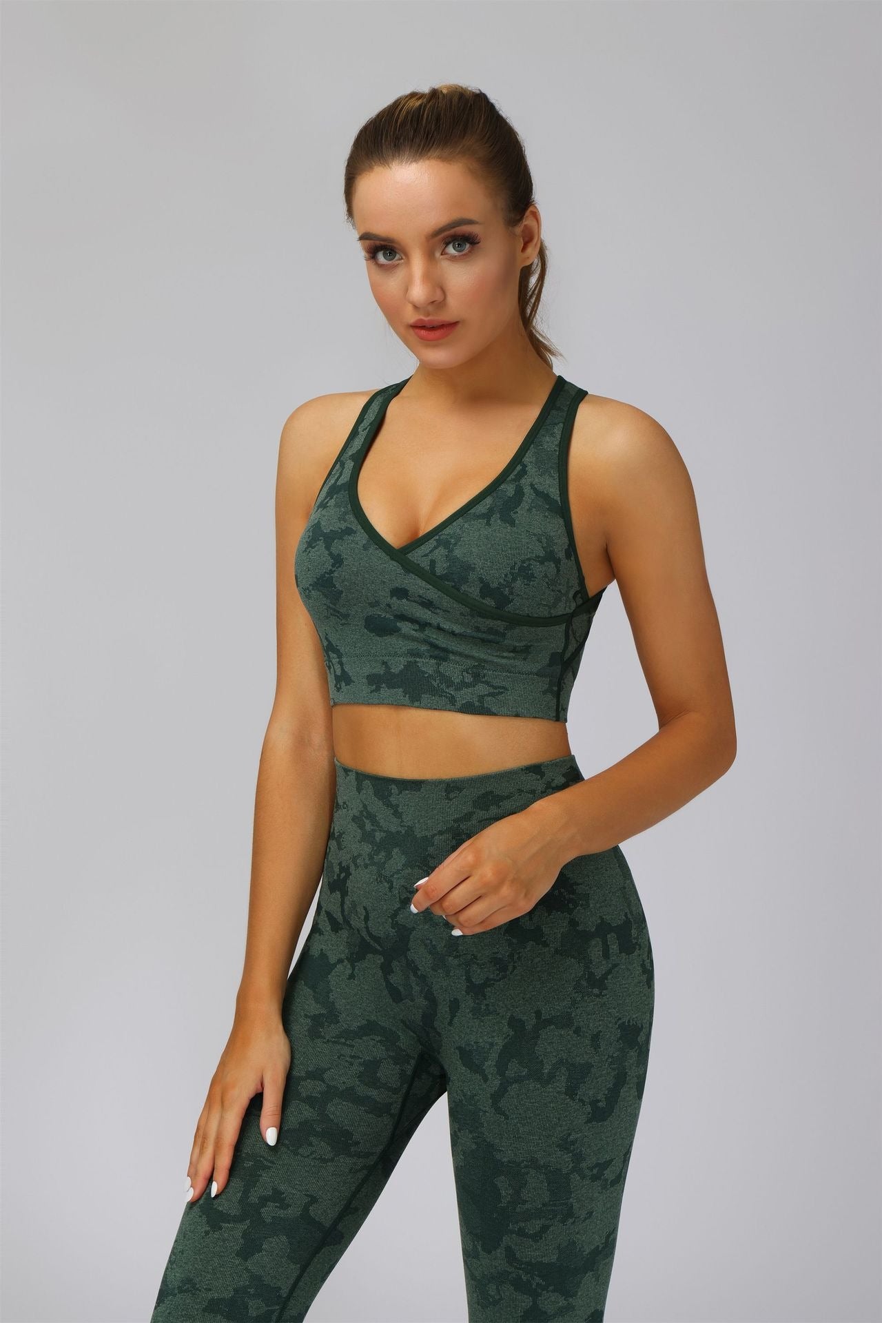 Fitness completo top e leggins camouflage